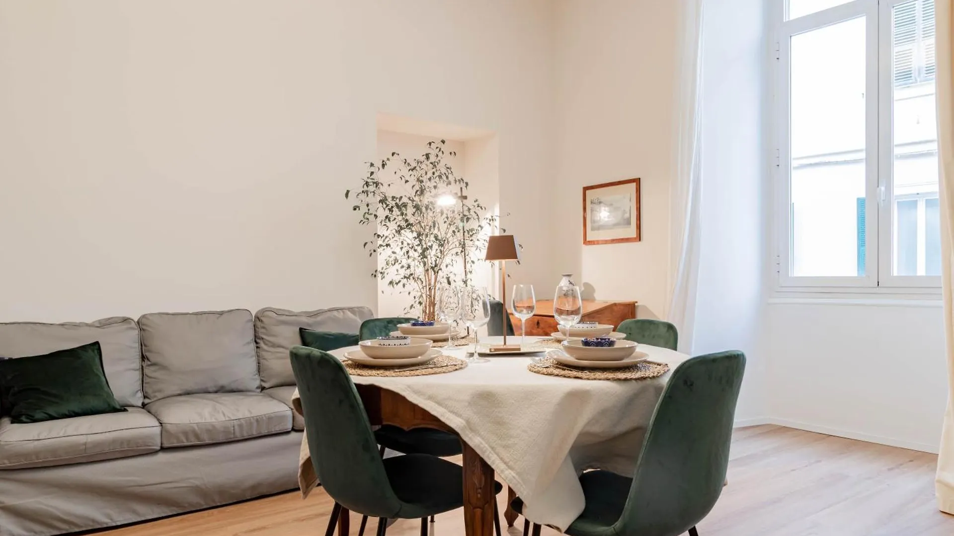 H11 The King'S Apartment Ariston - Centro Sanremo 0*,  Italy